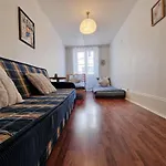 Cozy Apartment In The Center Of Neuchatel